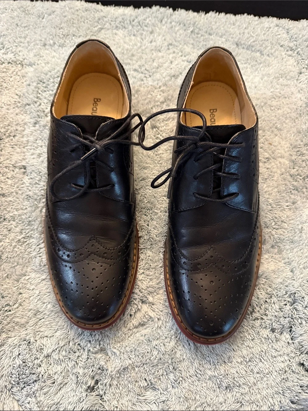 Women’s Classic Oxford Brogue Wingtip Leather Shoes - Picture 1 of 7
